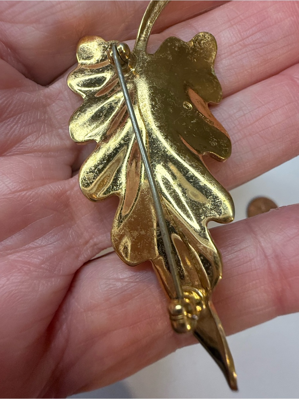 Monet Gold Leaf Brooch vibrant Monet - Picture 2 of 6